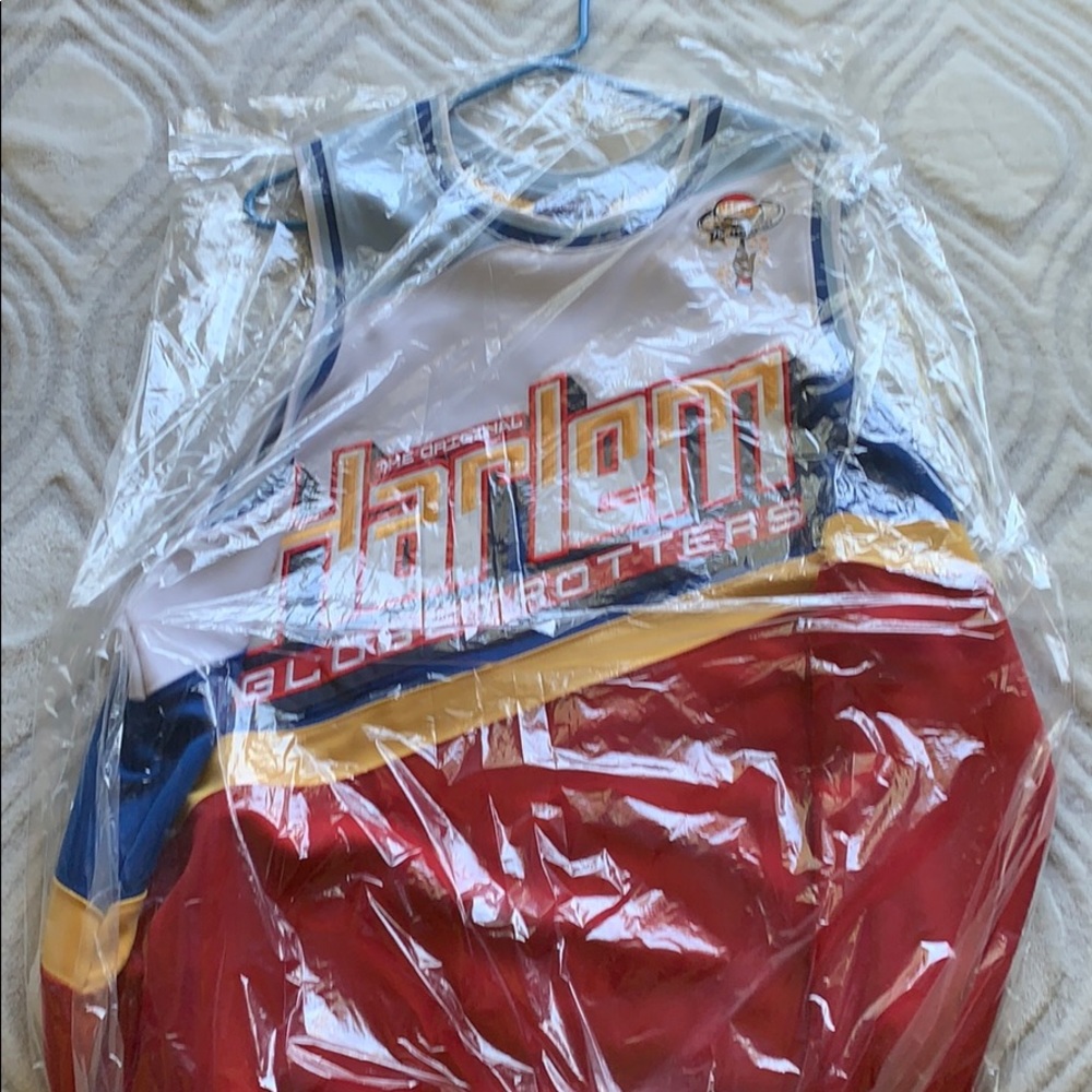 Globetrotter jersey